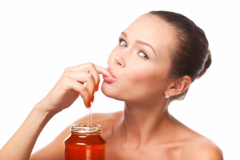 Натуральный мёд – лучшее средство профилактики заболеваний полости рта