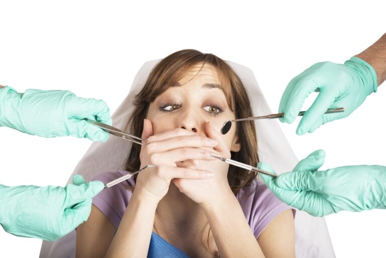 Почему нужно регулярно ходить на осмотры к стоматологу