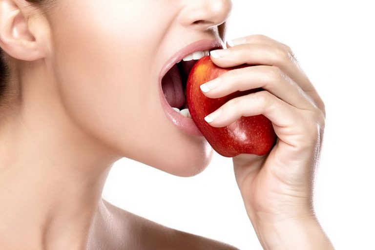 Полезная еда — здоровые зубы и десны